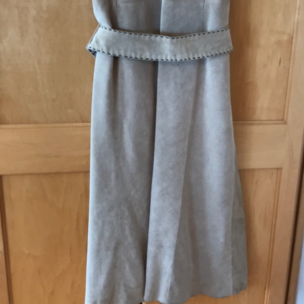 Preowned Ann Taylor Loft tan suede classic sleeveless dress with belt - size 2 - Picture 6 of 6